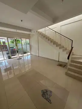 Ruko Bizhome Pakuwon City Surabaya Murah SAM.YA5120