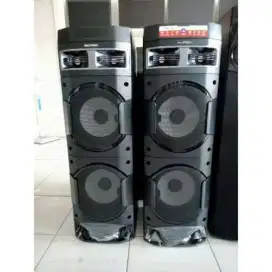 Di jual speaker Polytron 10 inci baru pakai  2 Minggu