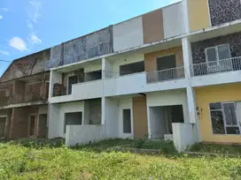 DIJUAL RUMAH STRATEGIS PINGGI JALAN RAYA BUMIAYU