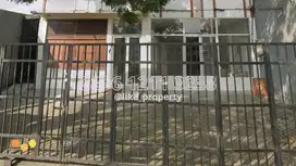 Disewakan Gedung Kantor 3 Lantai di Banyu Urip