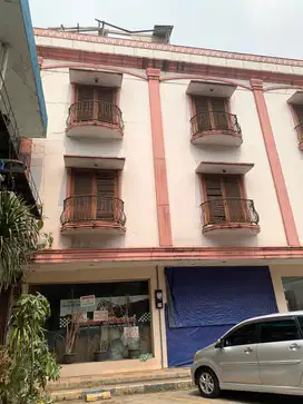 Ruko 3 Lantai Di Ruko Golden Plaza Jl Rs Fatmawati Jakarta Selatan