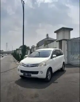TOYOTA AVANZA G MATIC 2013