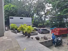 Disewakan Ruang Usaha di Jl Gunawarman Kebayoran Baru Jakarta Selatan