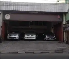 Ruko Ex Showroom di Pinggir Jalan Raya Sultan Agung, Kota Bekasi