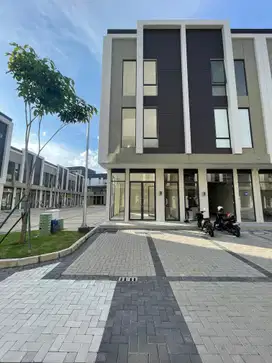 LOKASI HOKI, Ruko 3 Lantai Verona Avenue, Siap Pakai Usaha