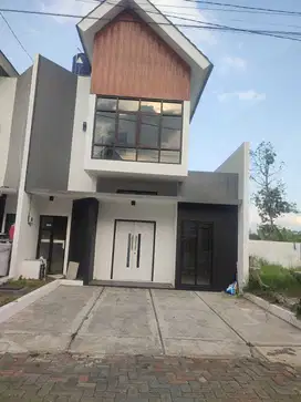 Dijual vila batu 700jutaan dekat bns