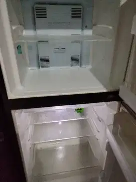 Kulkas 2 pintu, panasonic