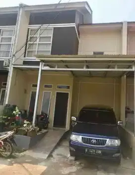 Dijual rumah 2 Lantai Griya Kedaung Asri Serua Ciputat Tangsel