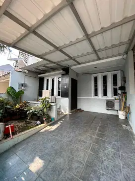 Dijual rumah siap huni 1 1/3 lt di Regency Melati Mas lt.90m hg 1,2 M