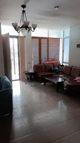 Dijual cepat rumah siap huni di Royal Serpong Village