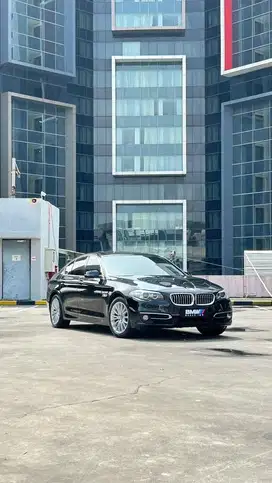 BMW 528i Luxury 2016 LCI LOW KM