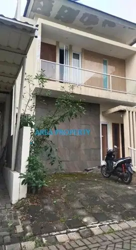 JUAL RUMAH DI BUKIT PALMA CITRALAND SURABAYA BARAT (Tjin2Area)
