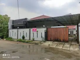 Dijual rumah lama dekat sekolah Islam Amalia Pondok aren