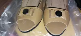 Sepatu fantofel bucheri