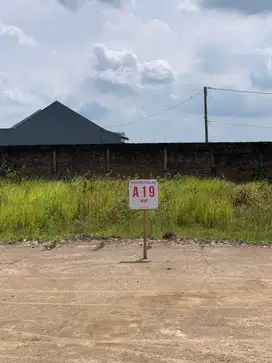 Untuk Villa, Tanah Dekat Gedung Edutorium UMS Karanganyar