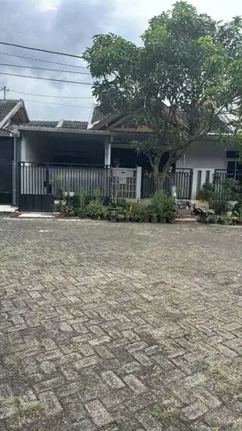 Dijual Rumah di Perumahan Taman Raden Intan, Arjosari, Malang