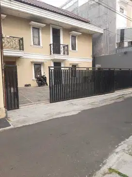 Jual Kost Exclusive di Kebayoran Baru Jakarta Selatan
