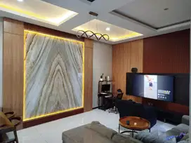 backdrop tv plus backdrop dinding