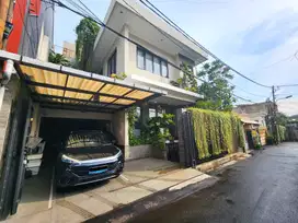 Rumah Asri 3 Lt Lokasi Strategis di Anggrek Neli Murni, Jakarta Barat