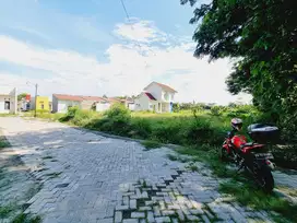 Tanah luas bonus rumah tingkat di Ngemplak Boyolali