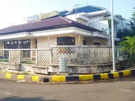 Jual Rumah Intercon Kebon Jeruk Unfurnished Posisi Hook Strategis Jkt