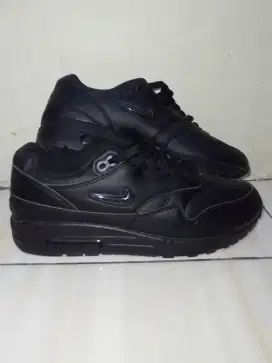 Sepatu Nike Air Max 1