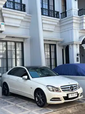 Mercedes-Benz C200 2012 Bensin