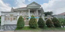 RUMAH CLASSIC MEWAH DI GALAXY BUMI PERMAI SURABAYA (Tjin2Area)