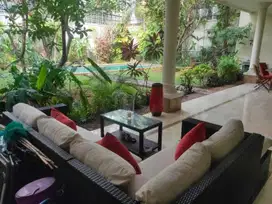 Rumah Mewah Sangat Strategis di Kawasan Kemang Jakarta Selatan