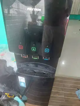 Dispenser merk Polytron
