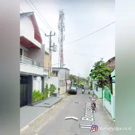 tanah pekarangan selatan OB nologaten seturan cocok kost