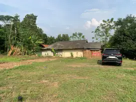 800 Rb-an Kavling SHM Dekat Bukit Hyundai Deltamas. View Bukit & Sawah