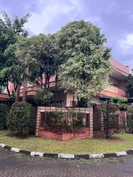Rumah megah di modernland tangerang