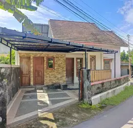 Rumah semi furnish di Sidomoyo Sleman