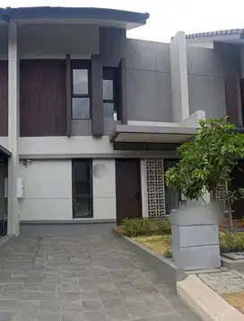 Rumah di Flora Fiona Summarecon Bandung
