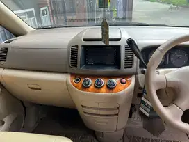 Nissan Serena 2010 Bensin