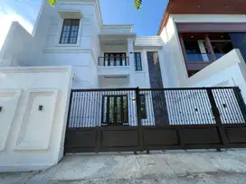 DEKAT UGM; Rumah Mewah Jakal Km 6, PLEMBURAN Siap Huni