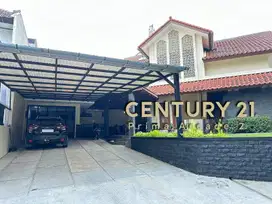 Rumah Tanah Luas Rapi Terawat Dalam Komplek Bali View Cirendeu