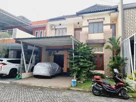 rumah mewah full furnish cluster premium gentan pinggir jln mangesti