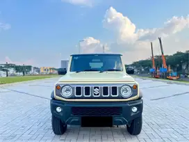 (KM 6 RIBU) Suzuki Jimny 5 Doors A/T 4x4 Ivory Two tone 2024 LIKE NEW