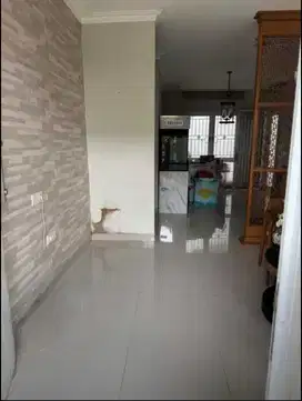 Di Jual Rumah 2 lantai Furnished di Kota Wisata Cibubur