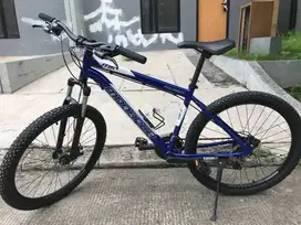 Polygon Monarch M5 Medium Frame — Sepeda Gunung Siap Menjelajah