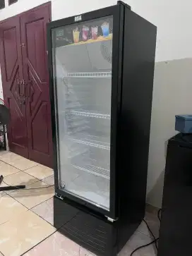 Jual showcase rsa masih mulus