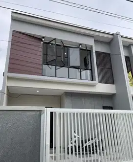 Dijual Rumah Second Rasa Baru Lokasi Bhaskara Surabaya Timur