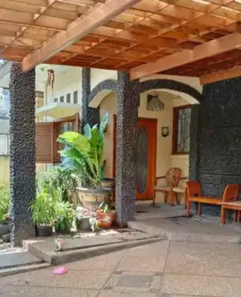 Rumah di Kawaluyaan cocok untuk tinggal atau kantor