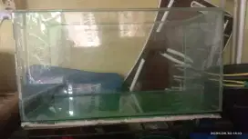 1 set Aquarium + Meja besi