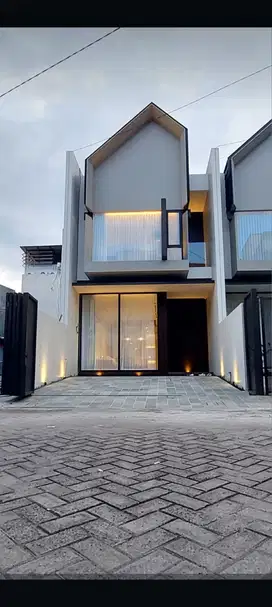 Mojoklanggru lokasi strategis area Dharmahusada,Kertajaya,uner,MERR,