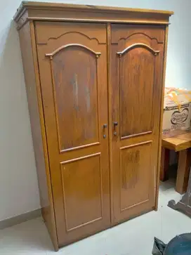 Lemari kayu asli