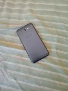 Jual hp Samsung J7 Prime ram 3/32 mulus no minus.