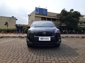TDP 9,JT Toyota Sienta 1.5 V Bensin-AT Hitam 2019